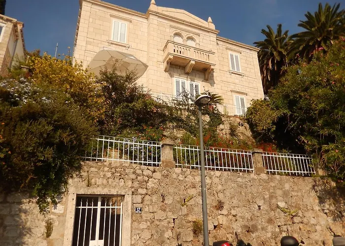 Dalija Ντουμπρόβνικ